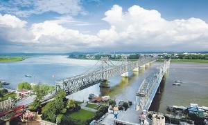 丹东，致尊敬的听众朋友们